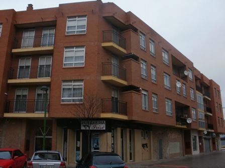 Vista exterior de Garatge en venda en Burgos Capital