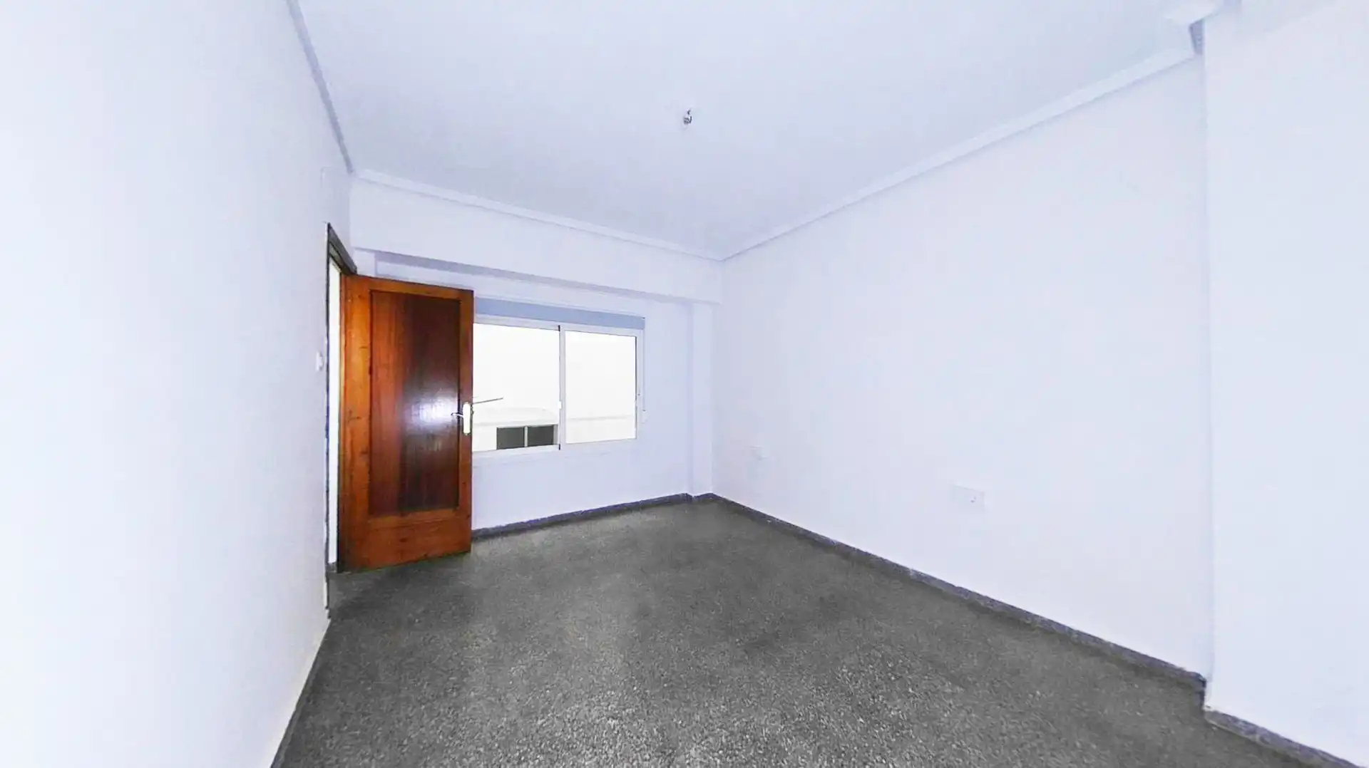 Piso en venta en C/ Gomez Ferrer, Zona La Ermita