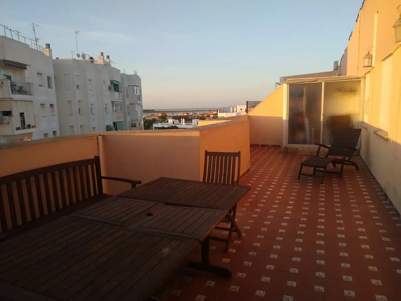 Dachboden zur Miete in Calle del Correo, Centro - Calzada - Cabo Noval