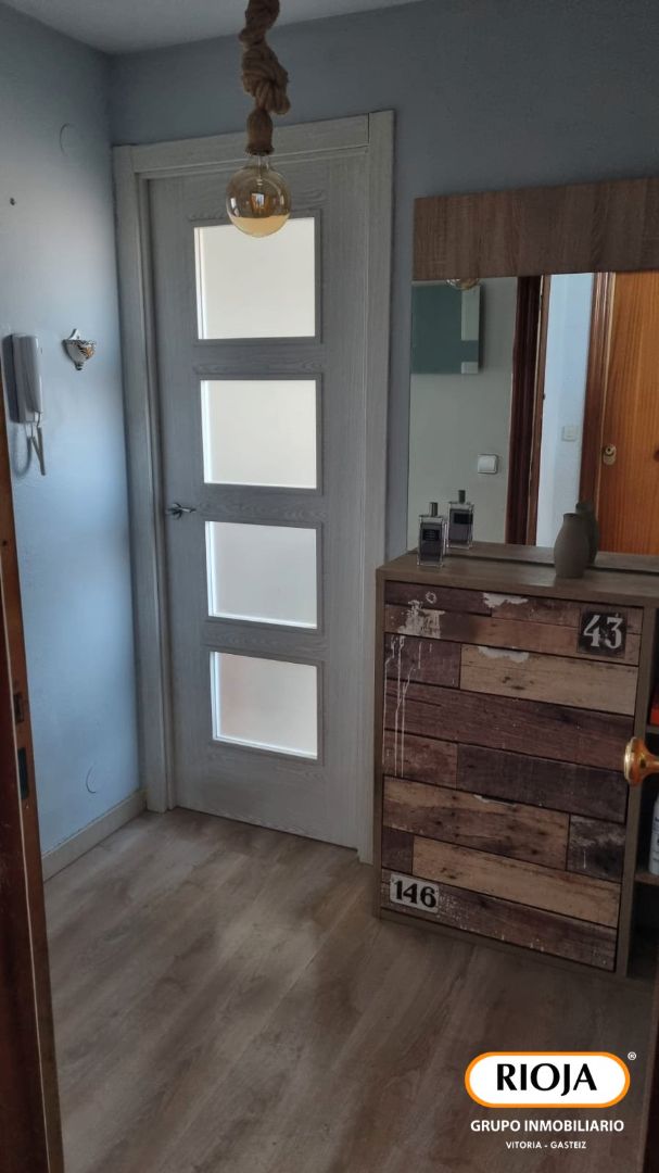 Bathroom of Flat for sale in Vitoria - Gasteiz  with Heating, Terrace and Storage room