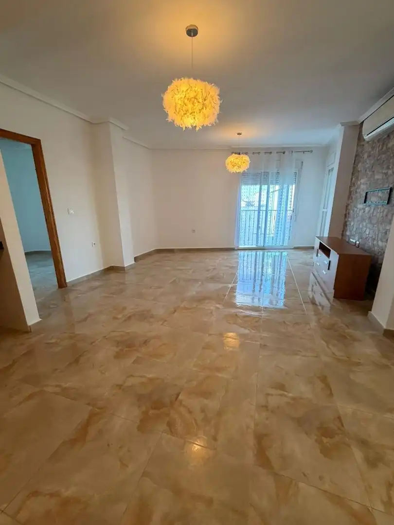 Appartement compact avec ascenseur à vendre à N/A