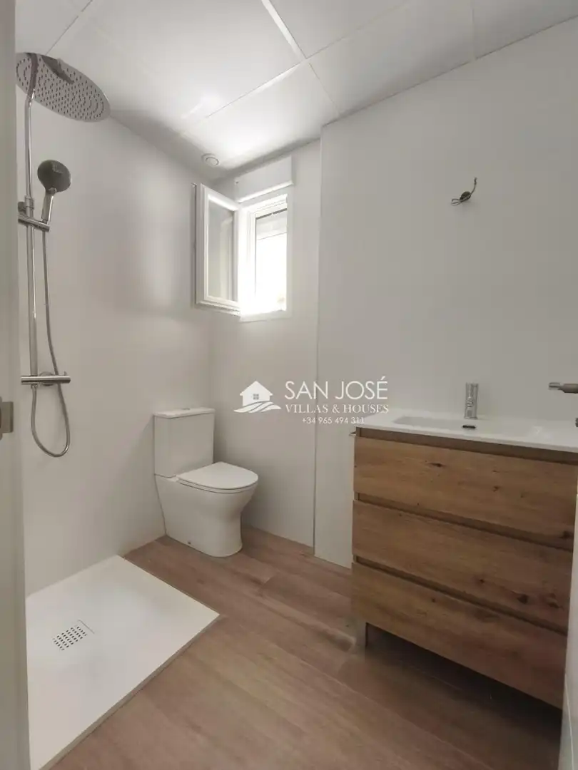 Baño de Piso en venta en Aspe con Aire acondicionado y Calefacción