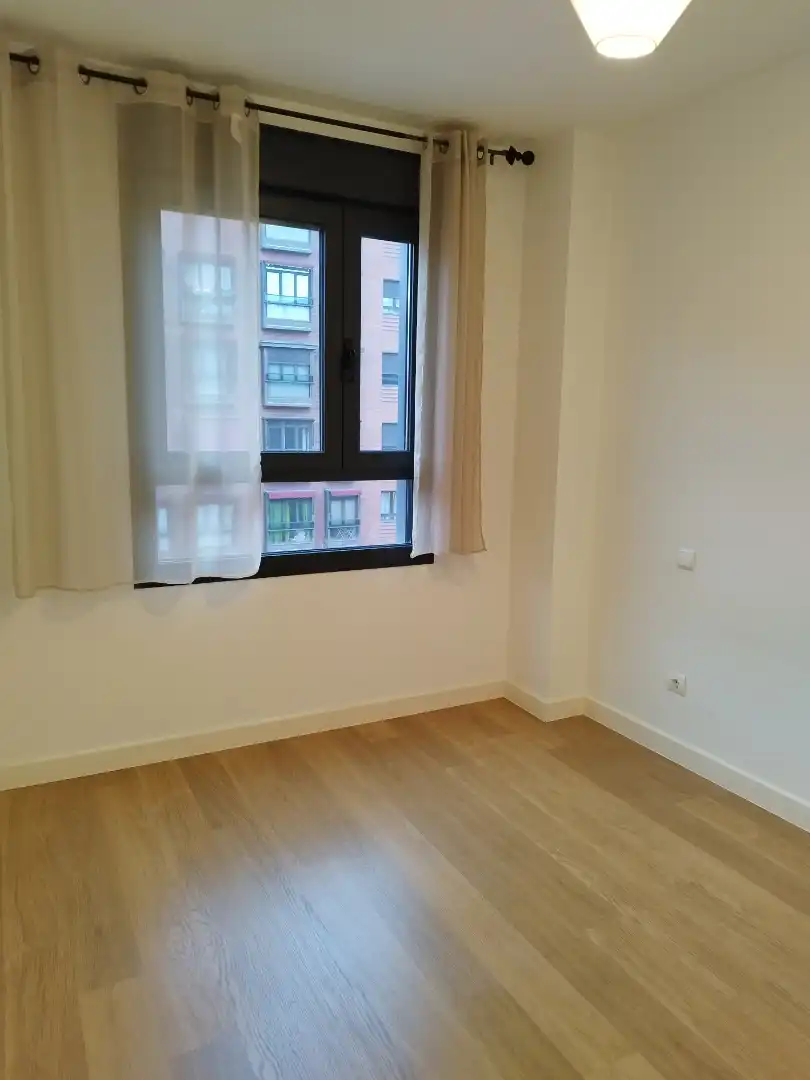 Dormitori de Casa o xalet de lloguer en Madrid amb Aire condicionat, Calefacció i Jardí privat