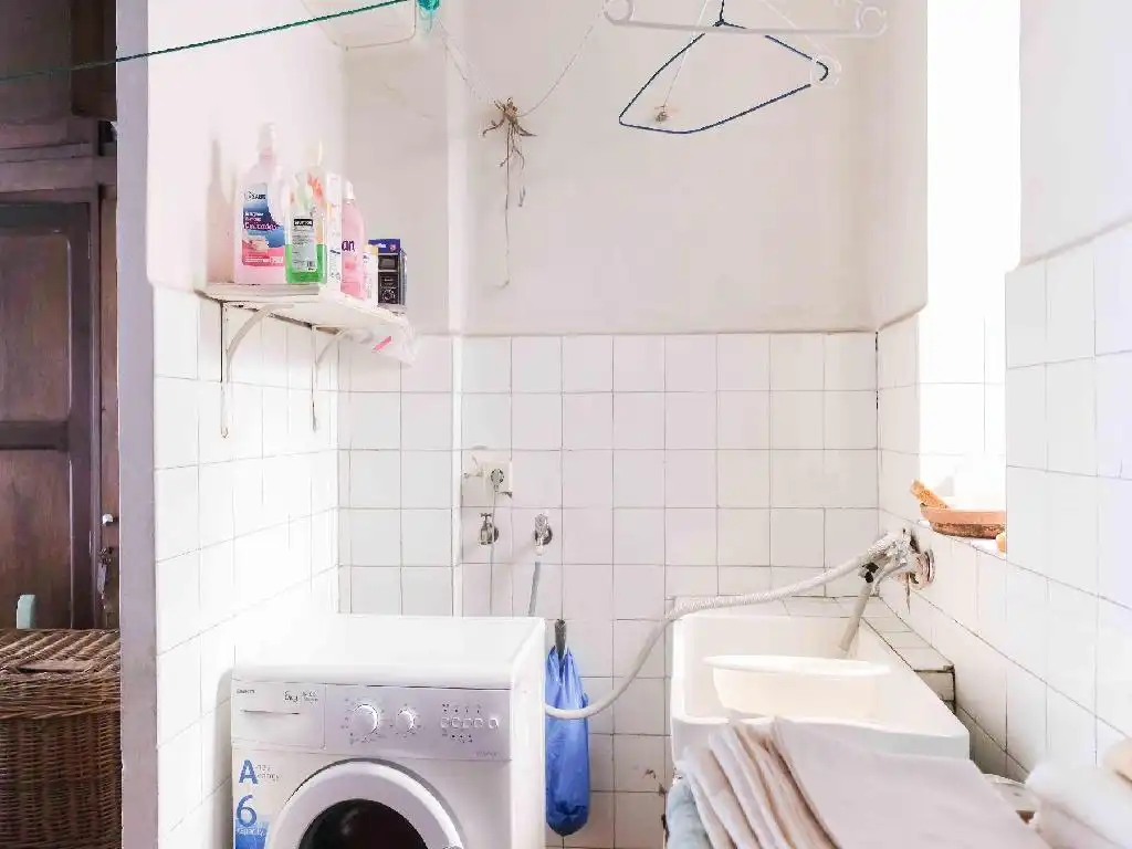 Bathroom of Buildings for sale in Salamanca