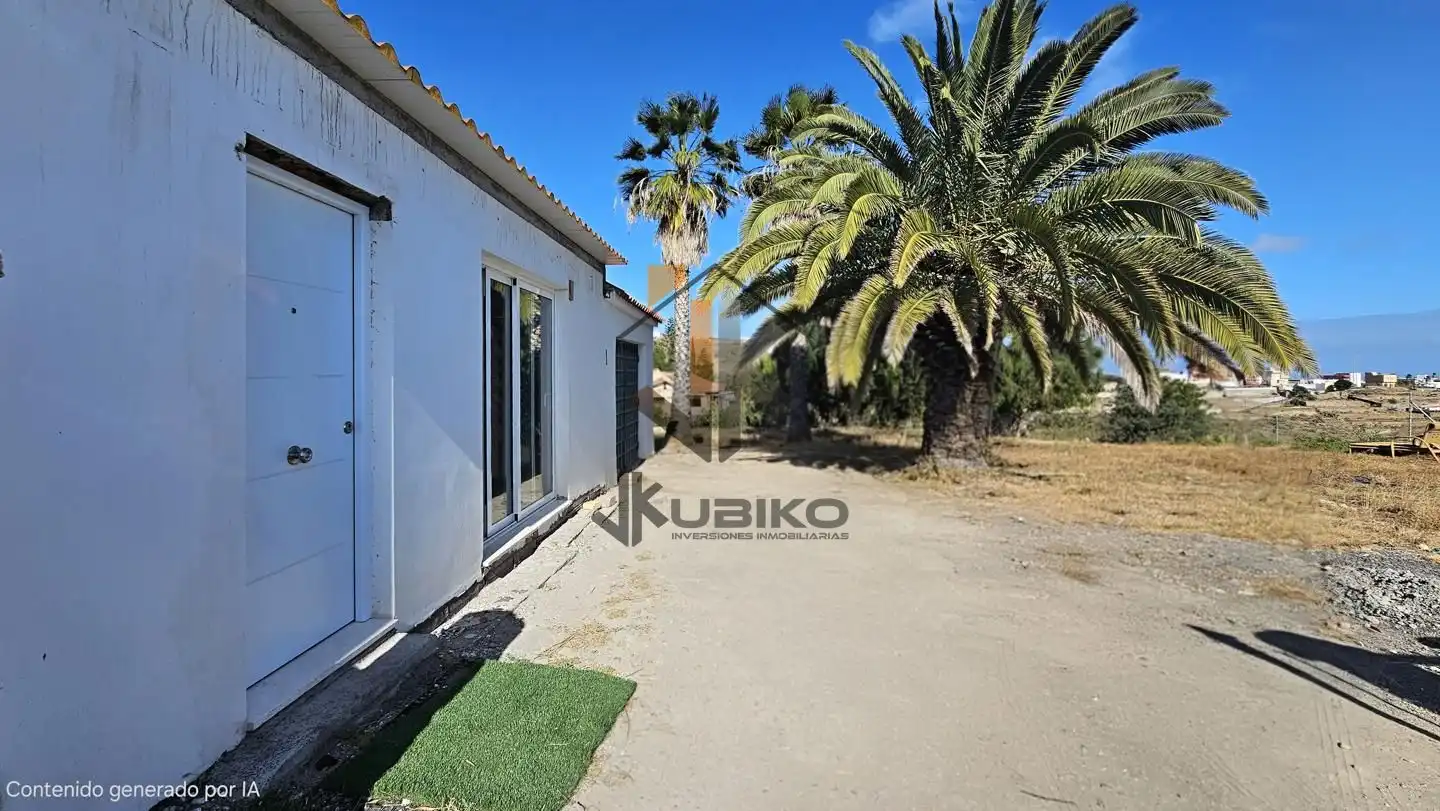Exterior view of Detached homes for sale in Granadilla de Abona  with Private garden