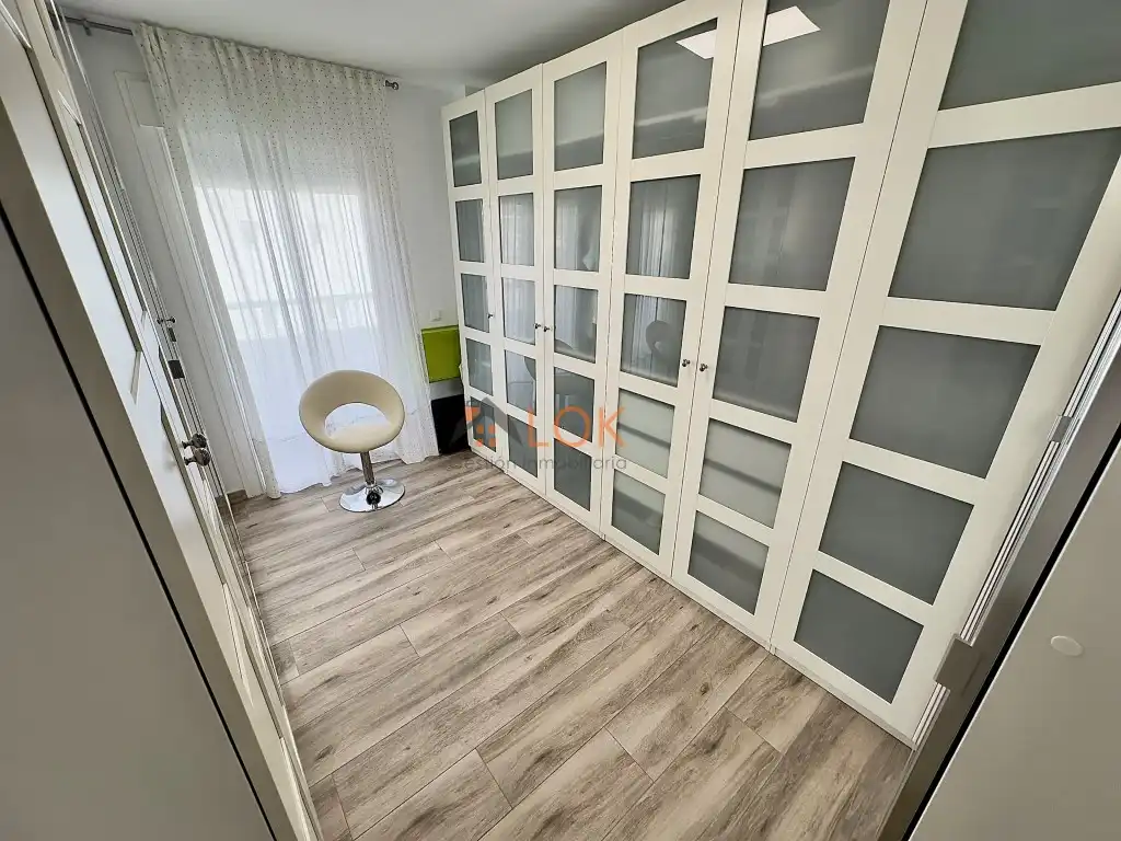 Dormitori de Pis en venda en Málaga amb Aire condicionat, Jardí privat i Terrassa