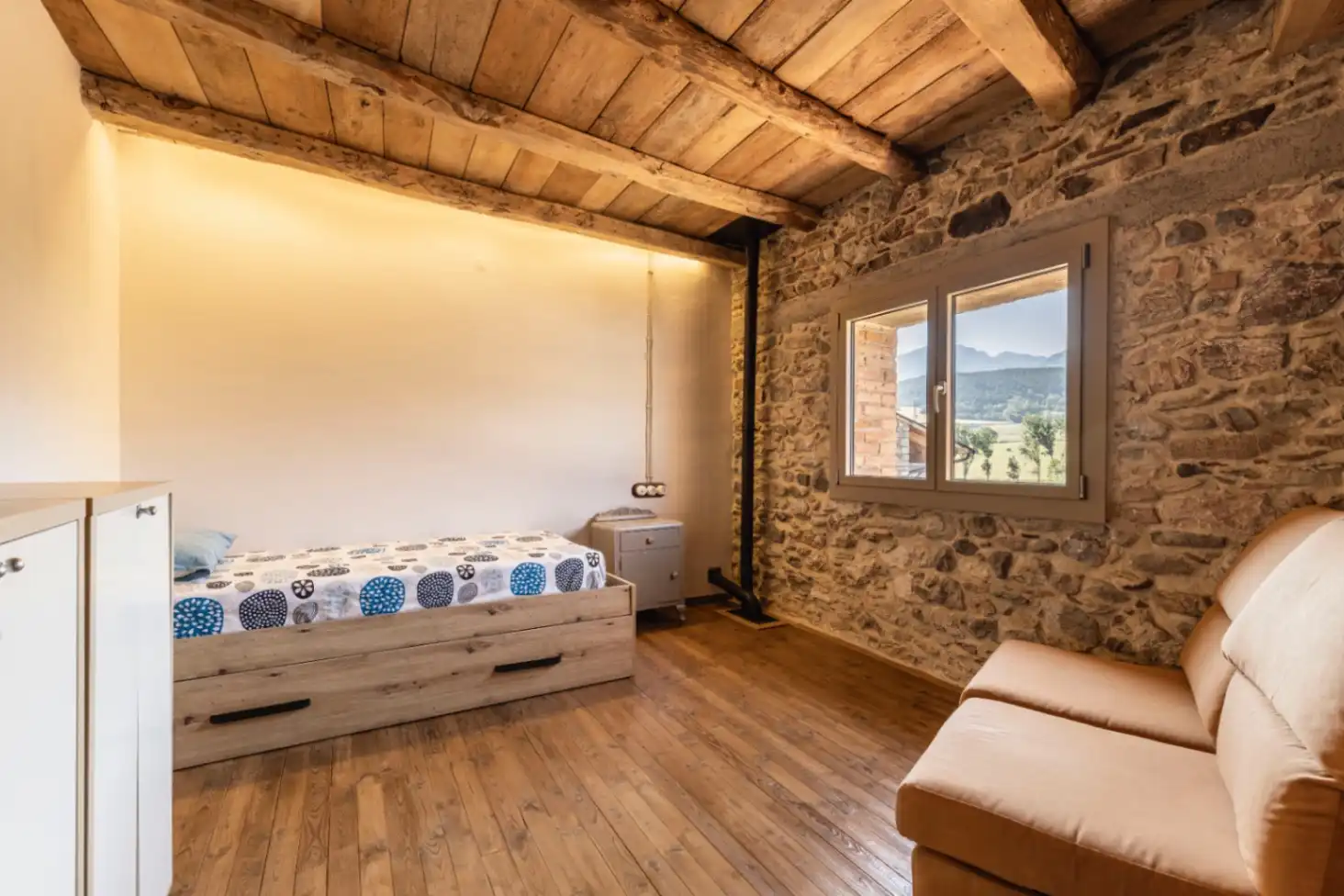 Dormitori de Finca rústica en venda en Prats i Sansor amb Calefacció