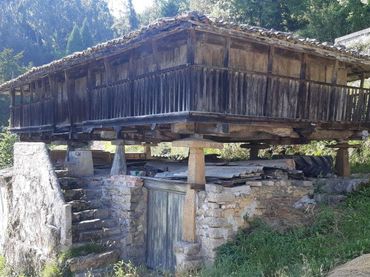 Haus zum Verkauf in Sariego
