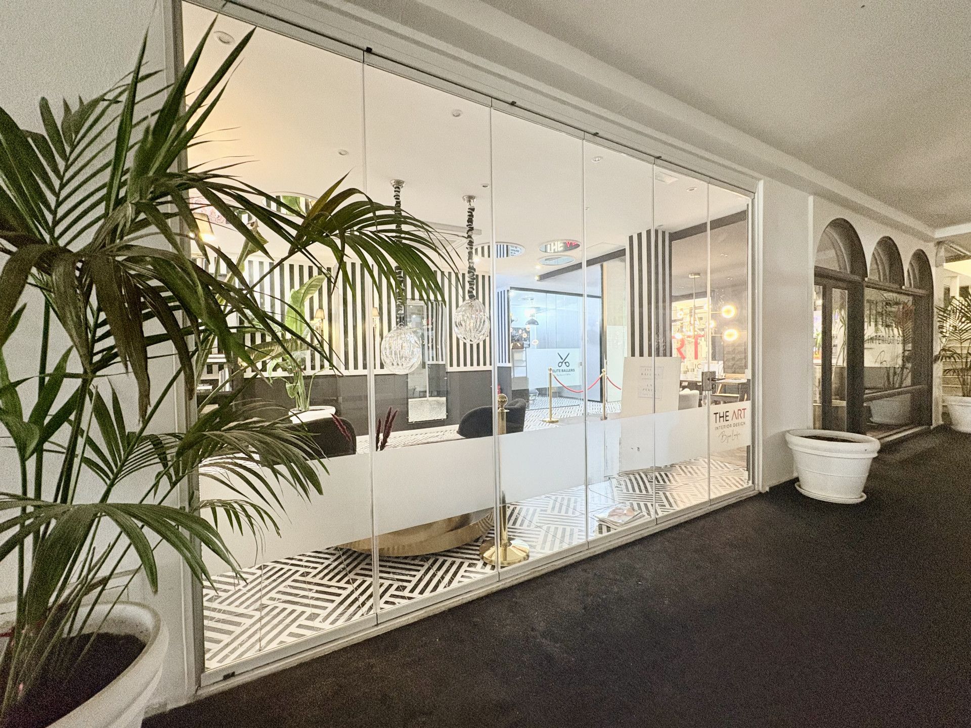 Premises to rent in Marbella  with Air Conditioner and Terrace