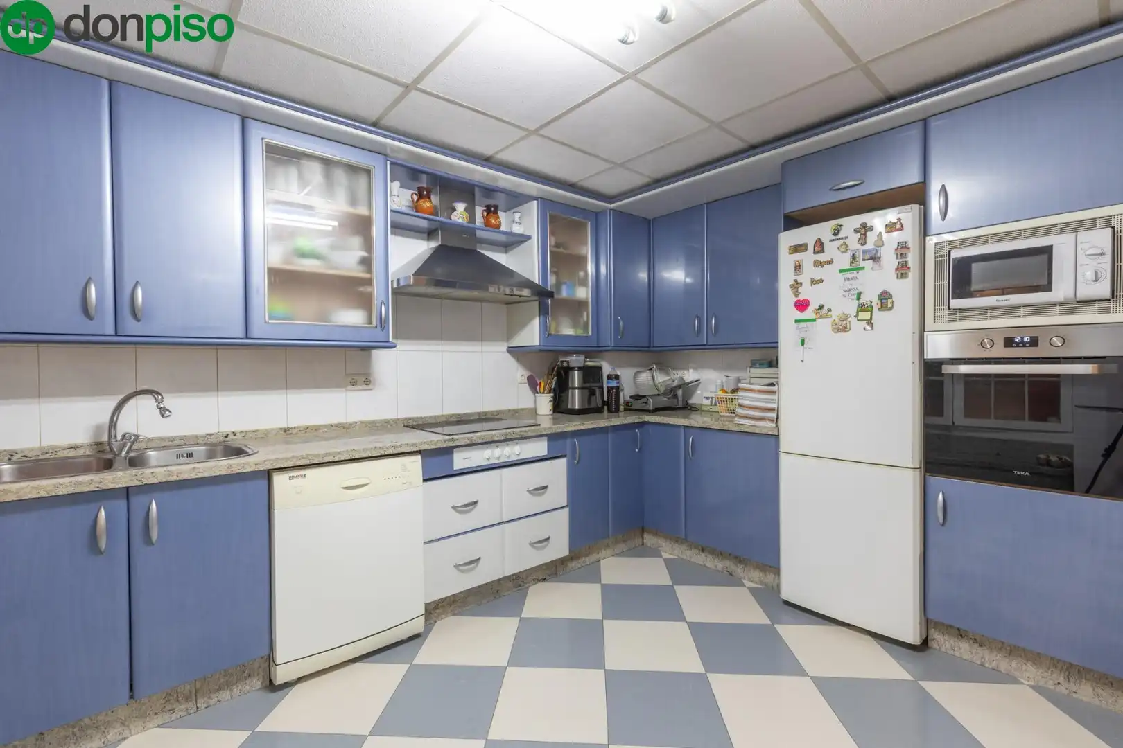 Detached homes for sale in Calle Viejo de Charilla, 43, Alcalá la Real