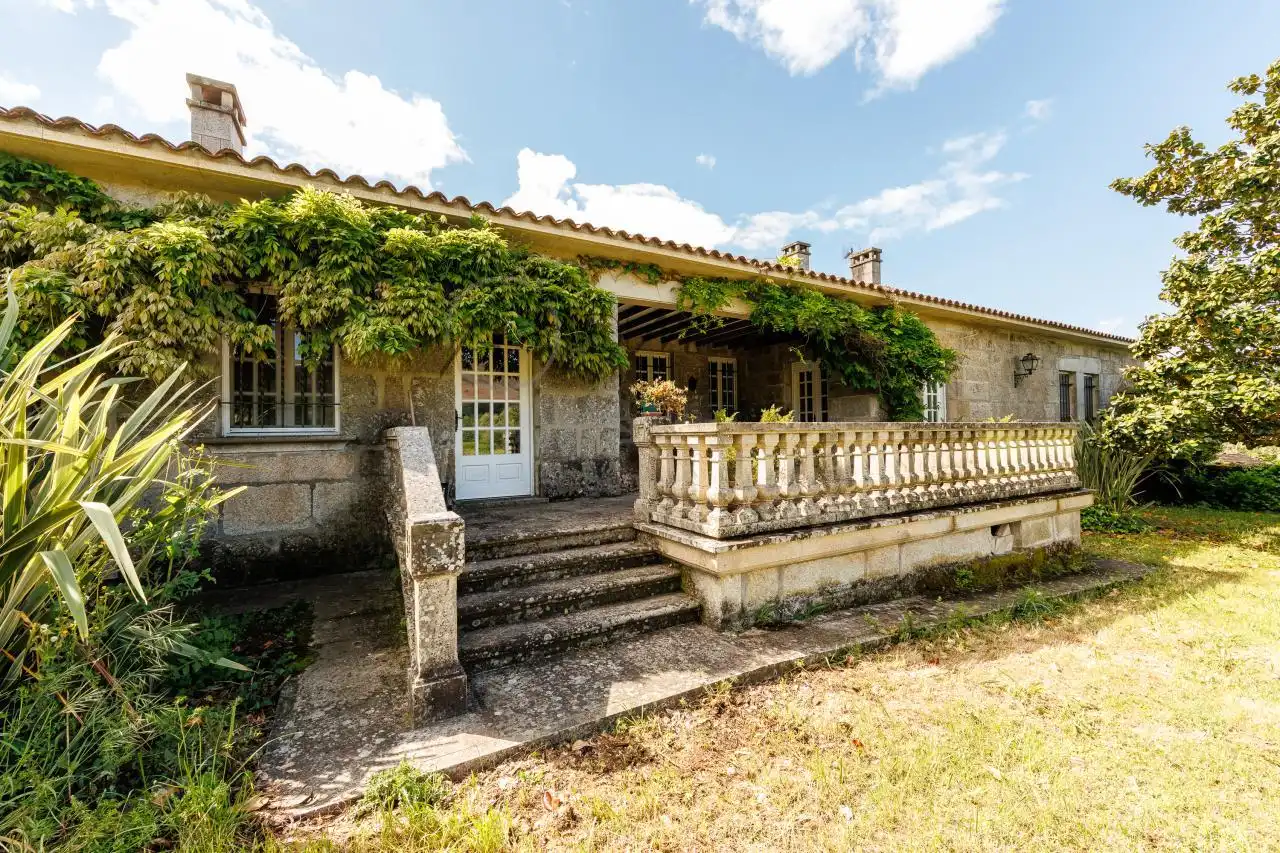 Vista exterior de Finca rústica en venta en Verín con Calefacción, Jardín privado y Parquet