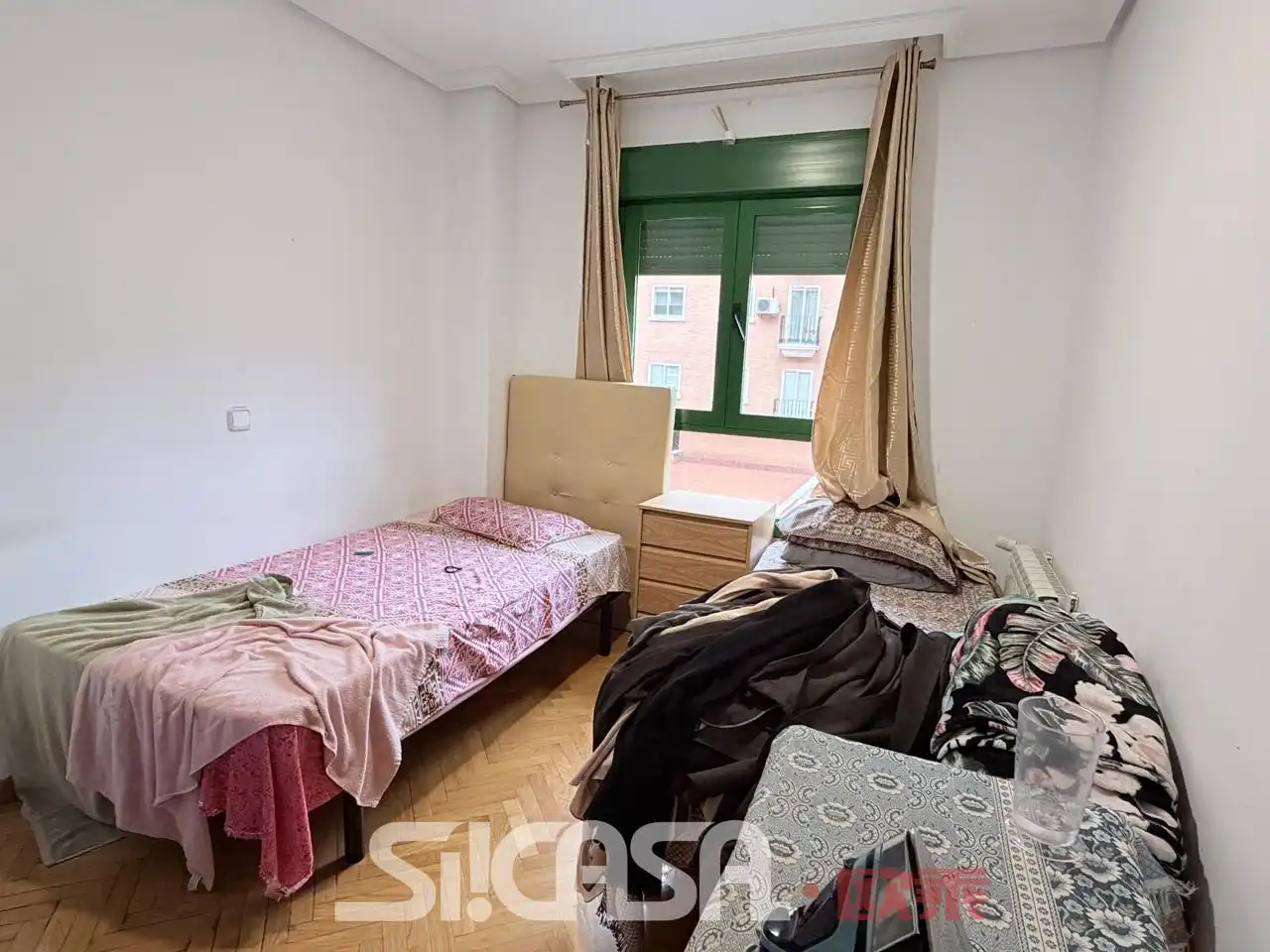 Bedroom of Flat for sale in Parla  with Air Conditioner and Storage room