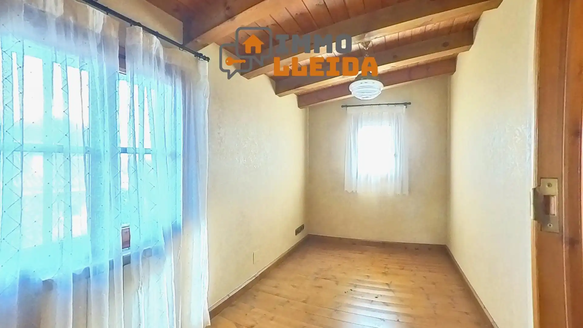 Casa con terraza en venta en Calle Sant Armengol 4, imagen 16