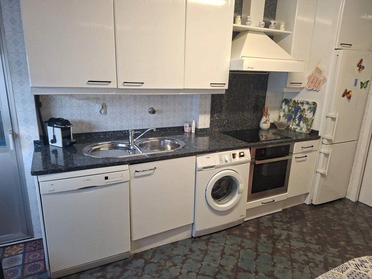 Cuina de Pis en venda en Vitoria - Gasteiz amb Calefacció, Parquet i Terrassa