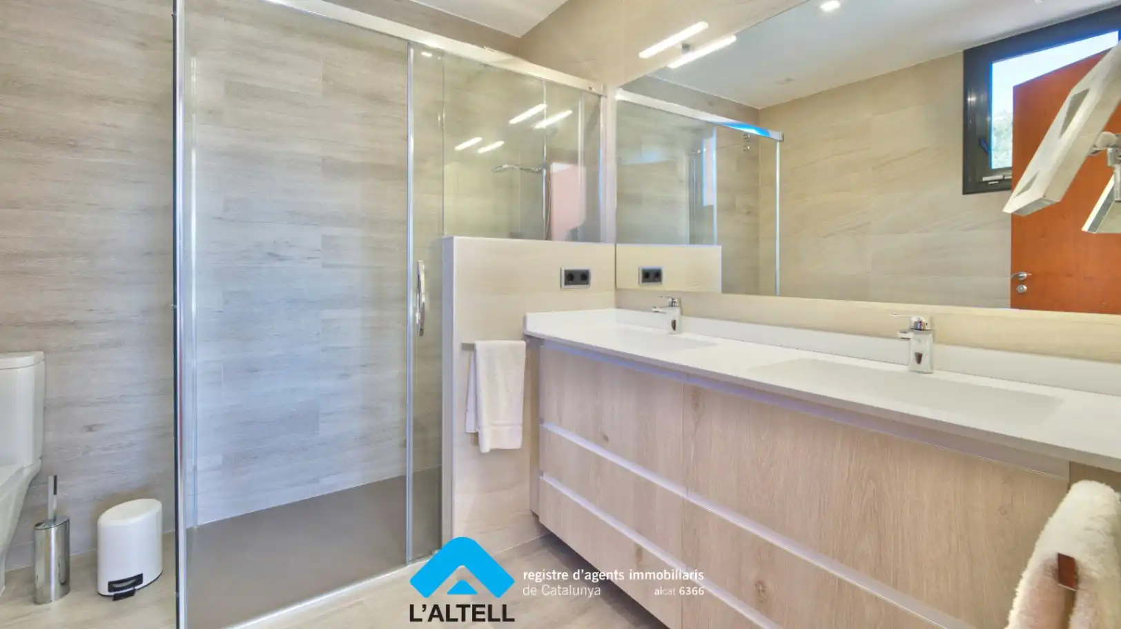 Baño de Casa o chalet en venta en L'Ametlla del Vallès con Aire acondicionado, Calefacción y Jardín privado