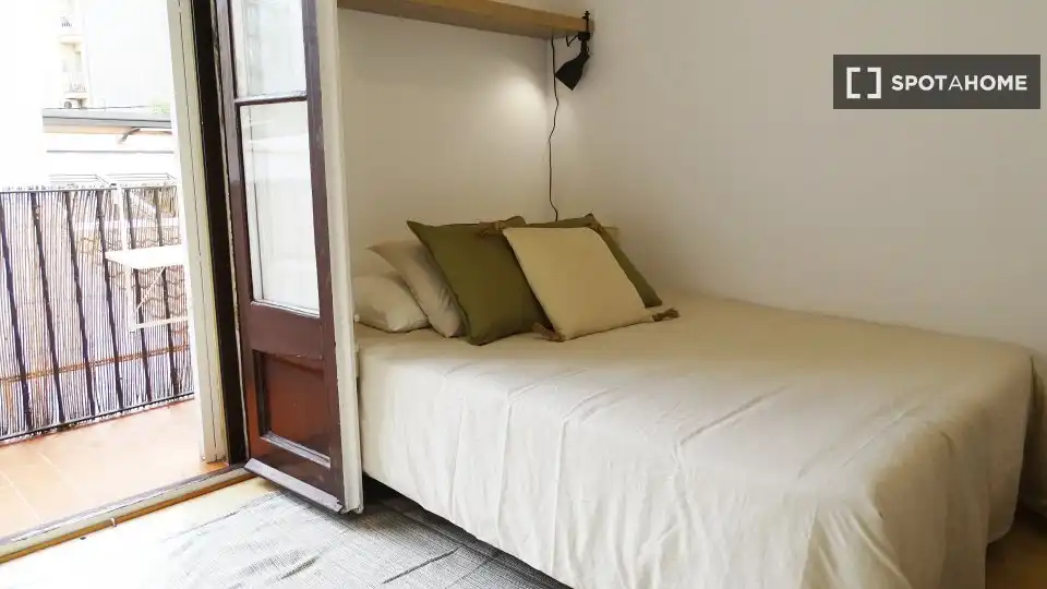 Room in El Poblenou