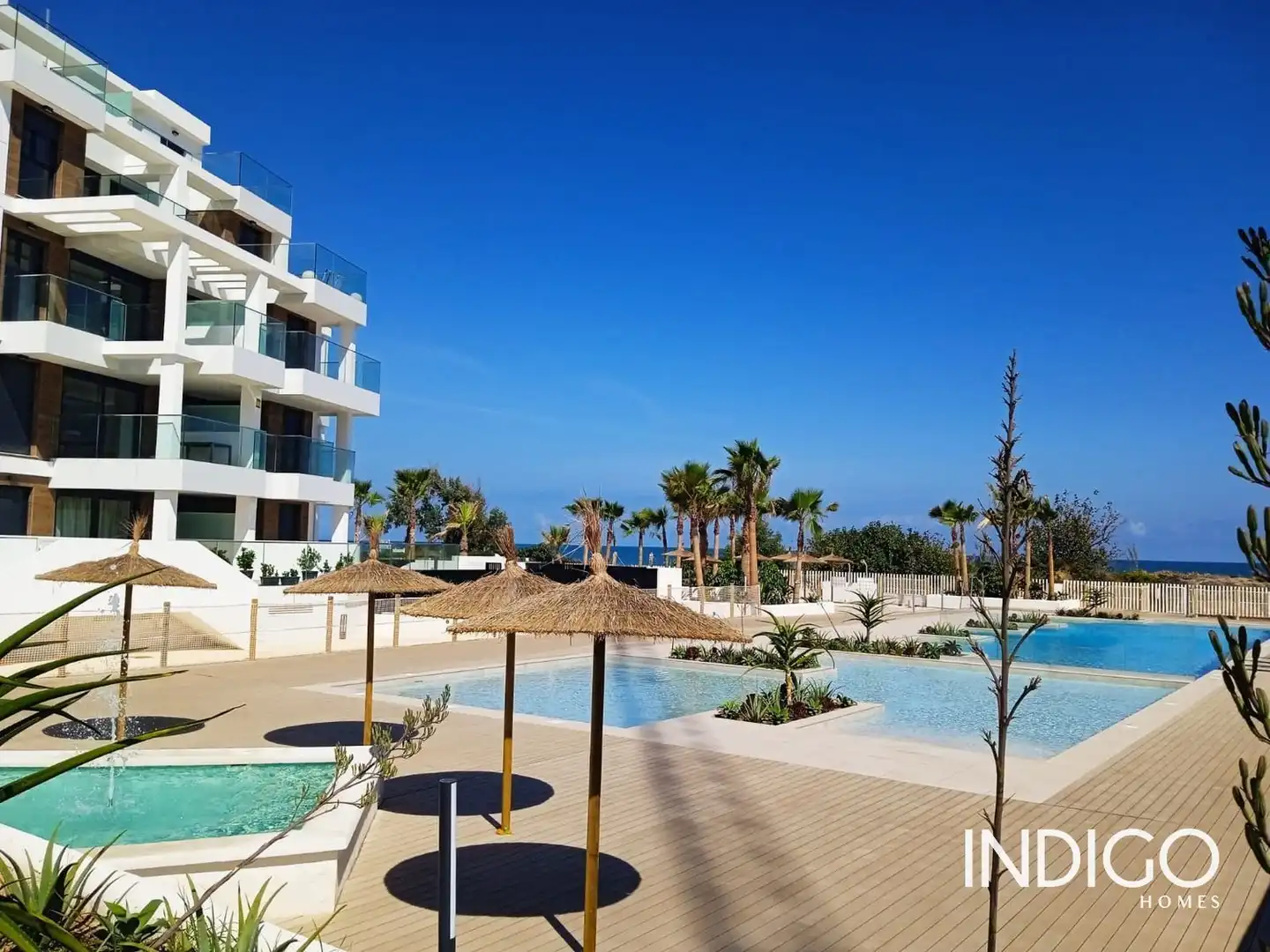 Flat with pool for sale in a Estanyo Nord