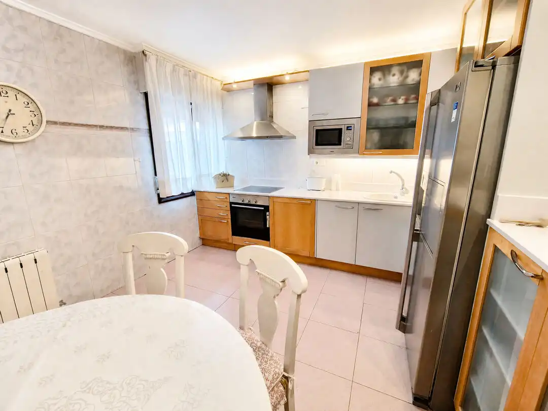 Cocina de Piso en venta en Santurtzi  con Calefacción y Terraza
