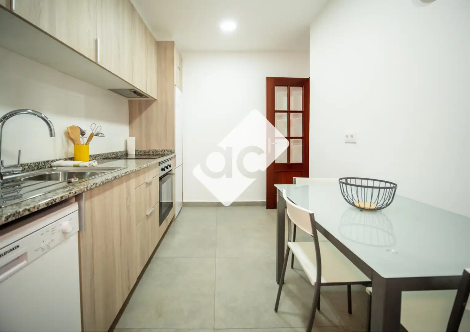 Cuina de Apartament de lloguer en Valencia amb Aire condicionat, Calefacció i Parquet