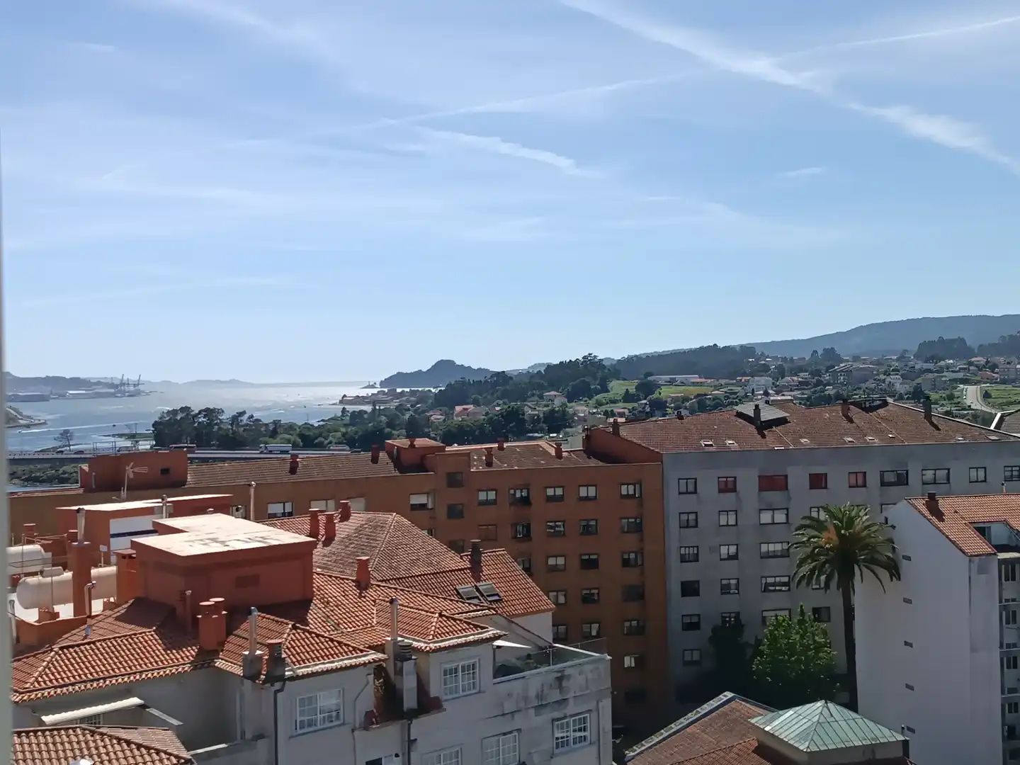 Außenansicht von Wohnung zum Verkauf in Pontevedra Capital  mit Heizung und Parkett