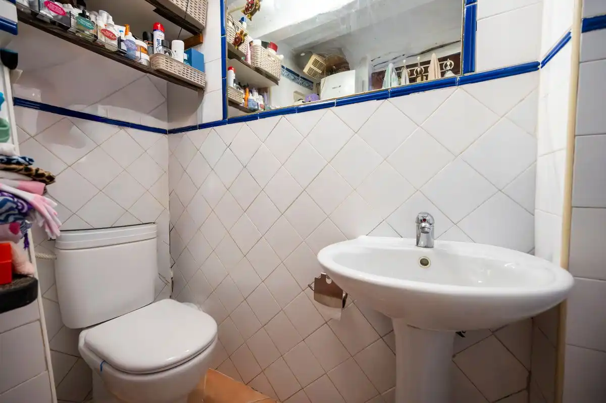 Badezimmer von Haus oder Chalet zum Verkauf in Eivissa mit Klimaanlage, Heizung und Möbliert