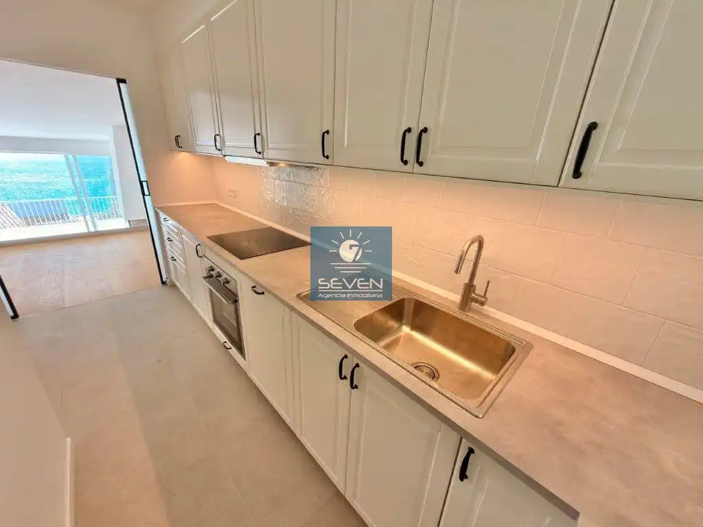 Cocina de Casa adosada en venta en Almuñécar con Aire acondicionado y Terraza