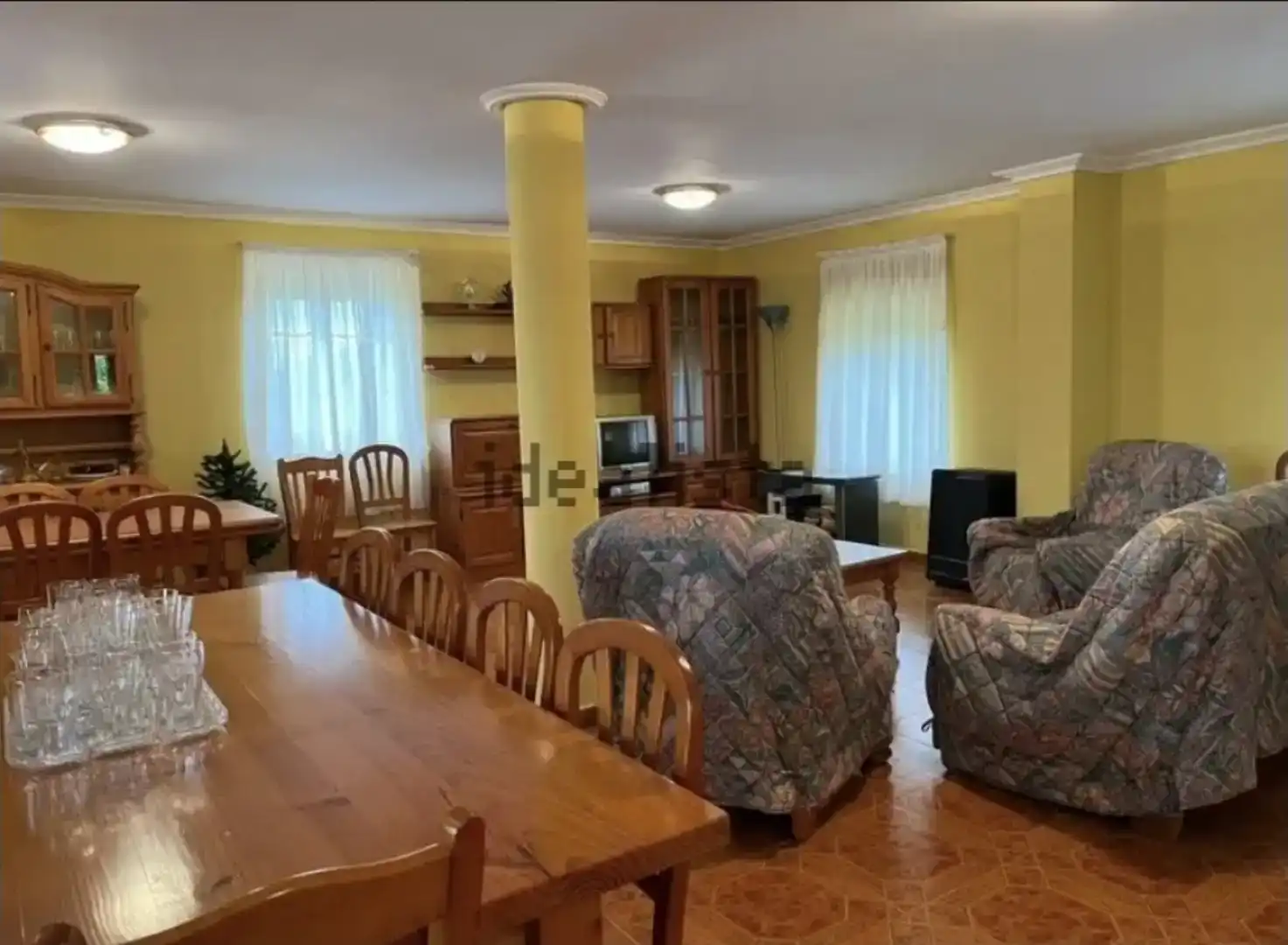 Menjador de Finca rústica en venda en Entrambasaguas amb Balcó