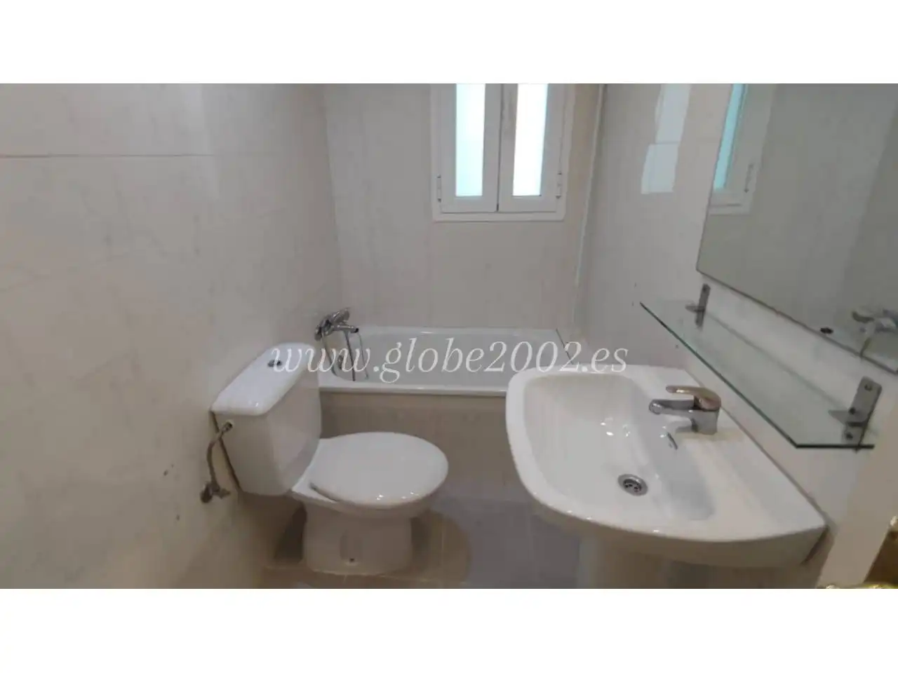 Baño de Piso de alquiler en San Fernando con Aire acondicionado, Terraza y Trastero