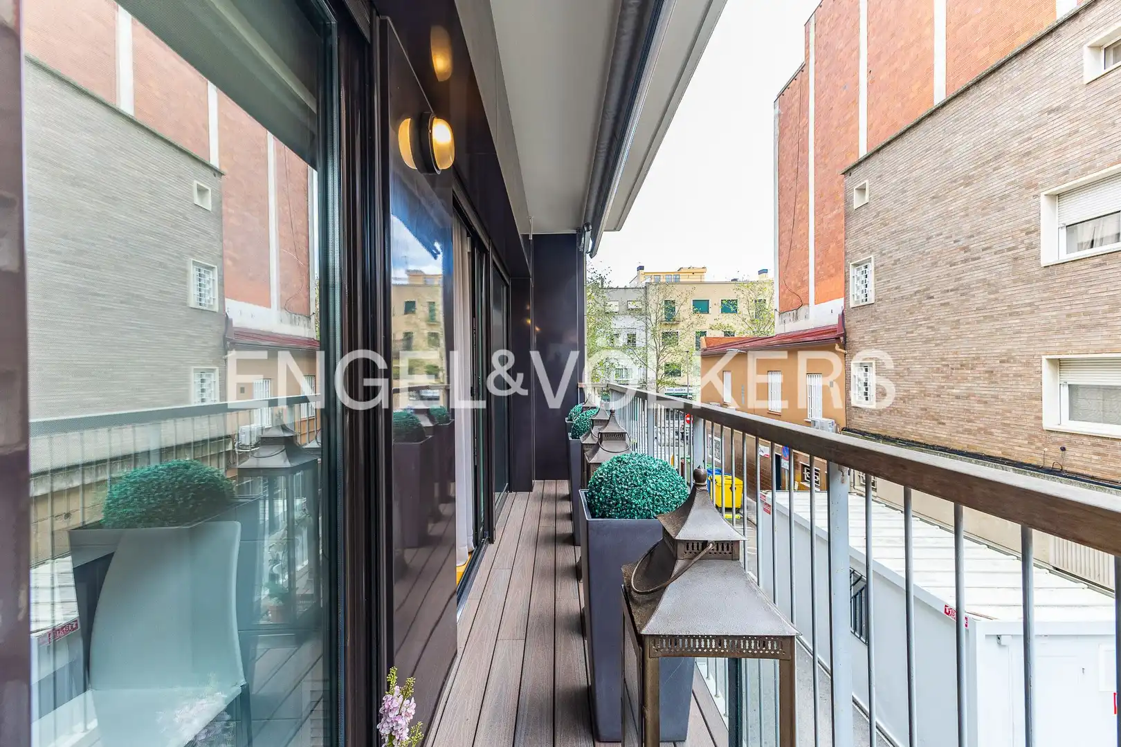 Terraza de Piso en venta en Ponent