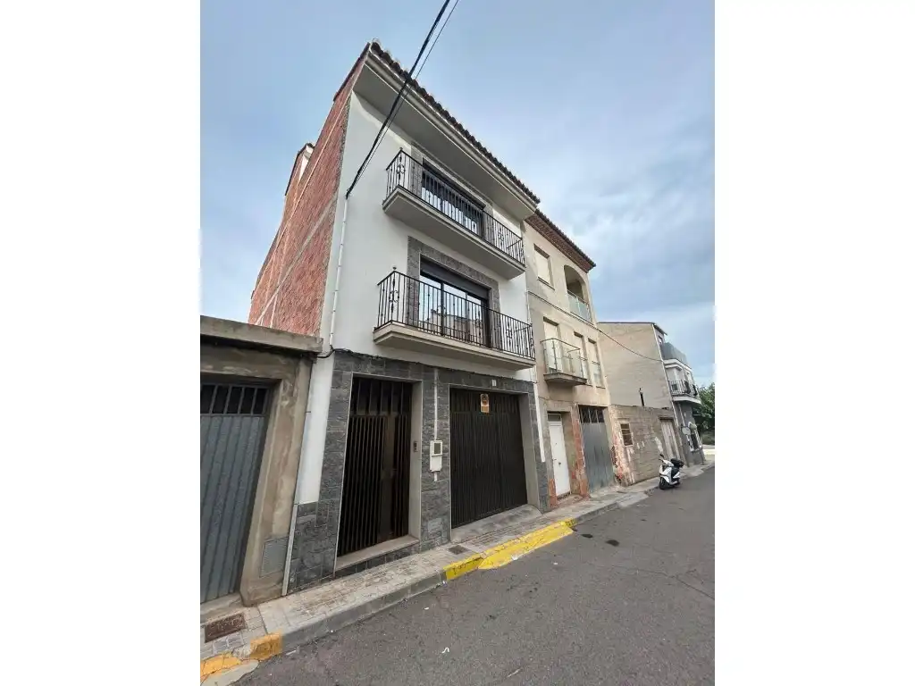 Vista exterior de Casa o chalet en venta en Altura con Jardín privado, Terraza y Balcón