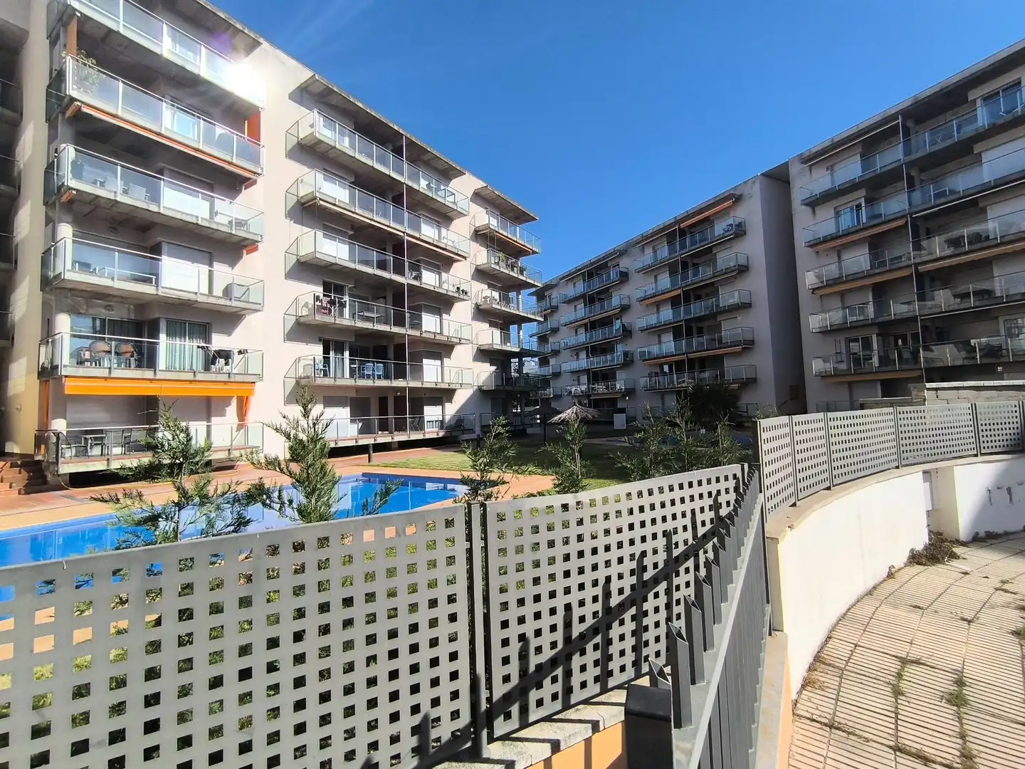 Vista exterior de Apartamento en venta en Roses con Aire acondicionado, Calefacción y Terraza