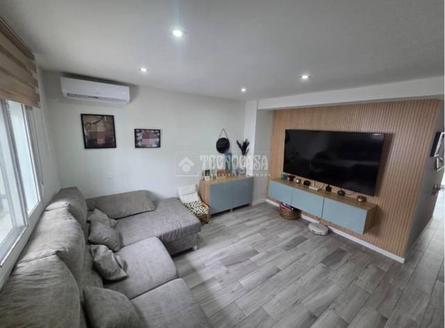 Casa adosada en Venta en Campanillas