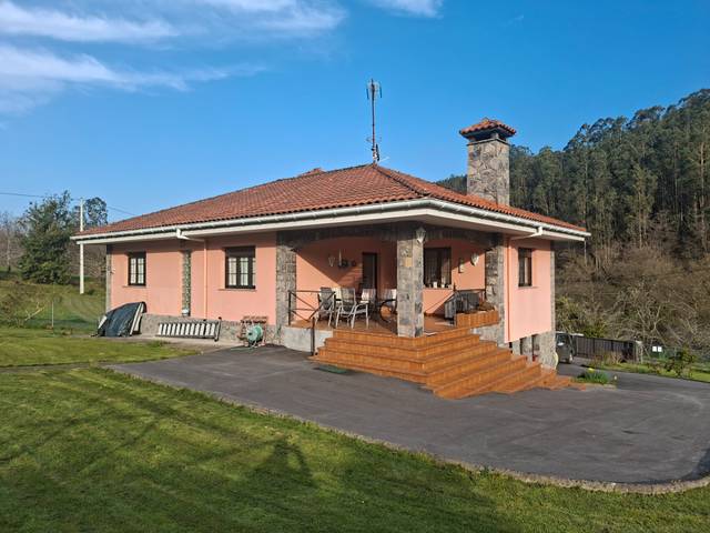 Casa-chalet en Venta en Soto del Barco