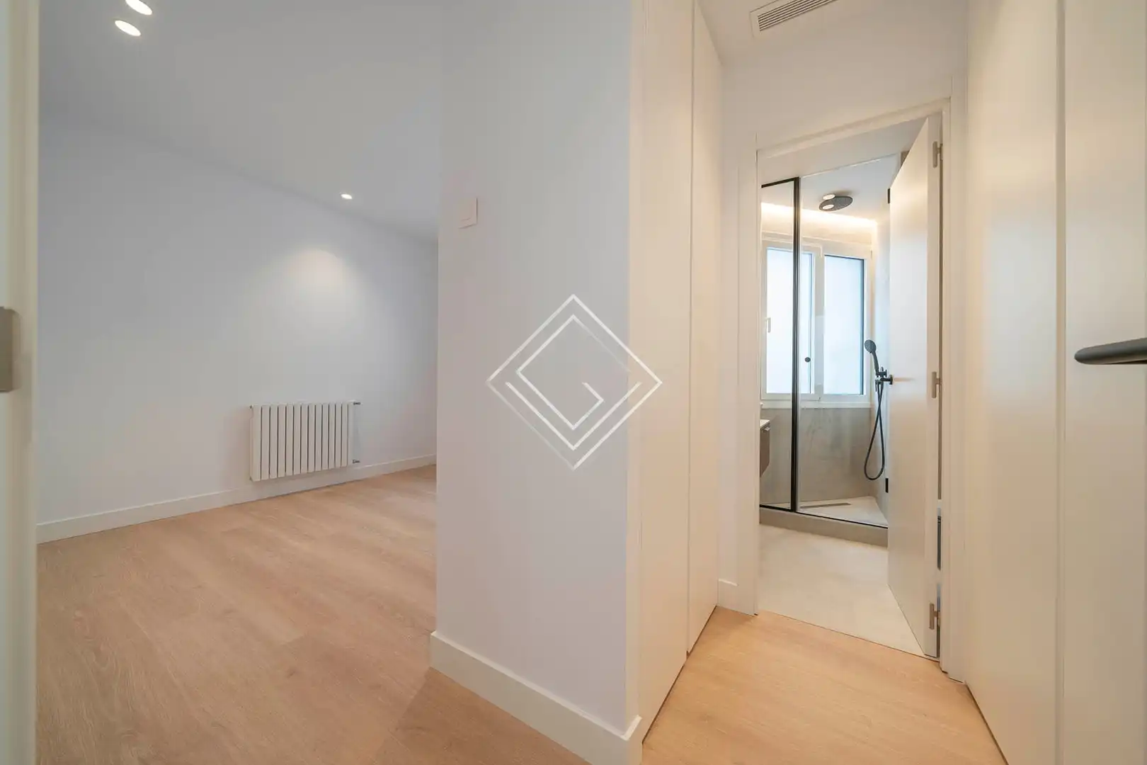 Schlafzimmer von Wohnung zum Verkauf in Madrid mit Klimaanlage, Heizung und Terrasse