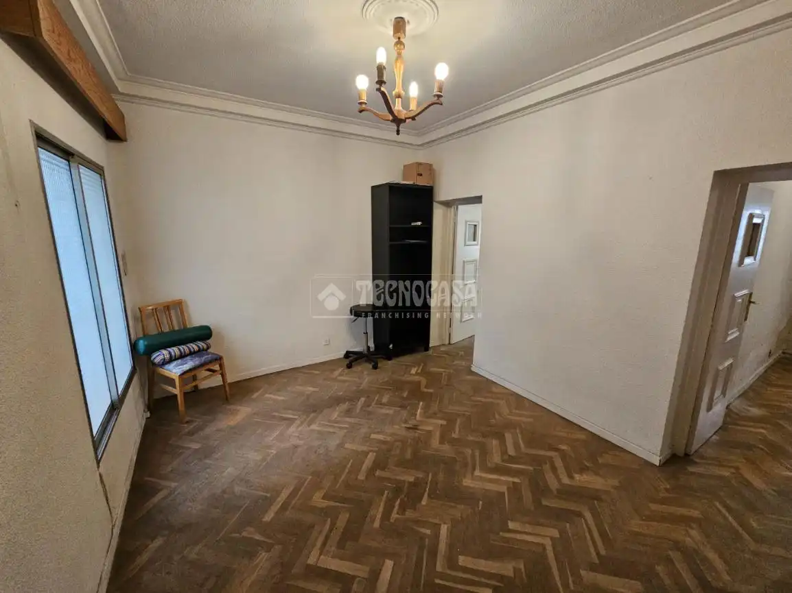 Sala d'estar de Pis en venda en Madrid amb Parquet i Traster
