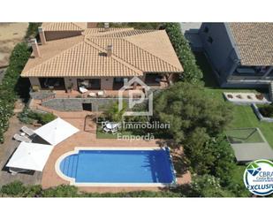 Vista exterior de Casa o xalet en venda en L'Alcúdia de Crespins amb Aire condicionat, Calefacció i Jardí privat