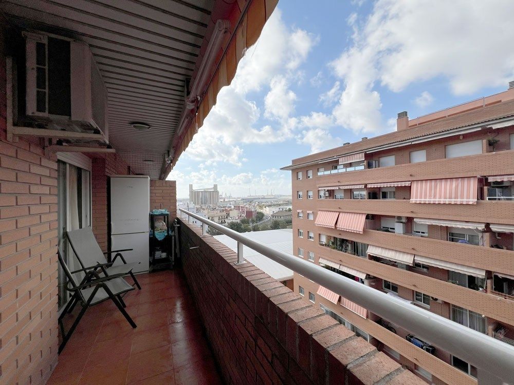 Dormitori de Pis en venda en  Tarragona Capital amb Aire condicionat, Calefacció i Terrassa