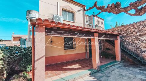 Foto 3 de Casa adosada en venda a Carrer Major, El Milà, Tarragona