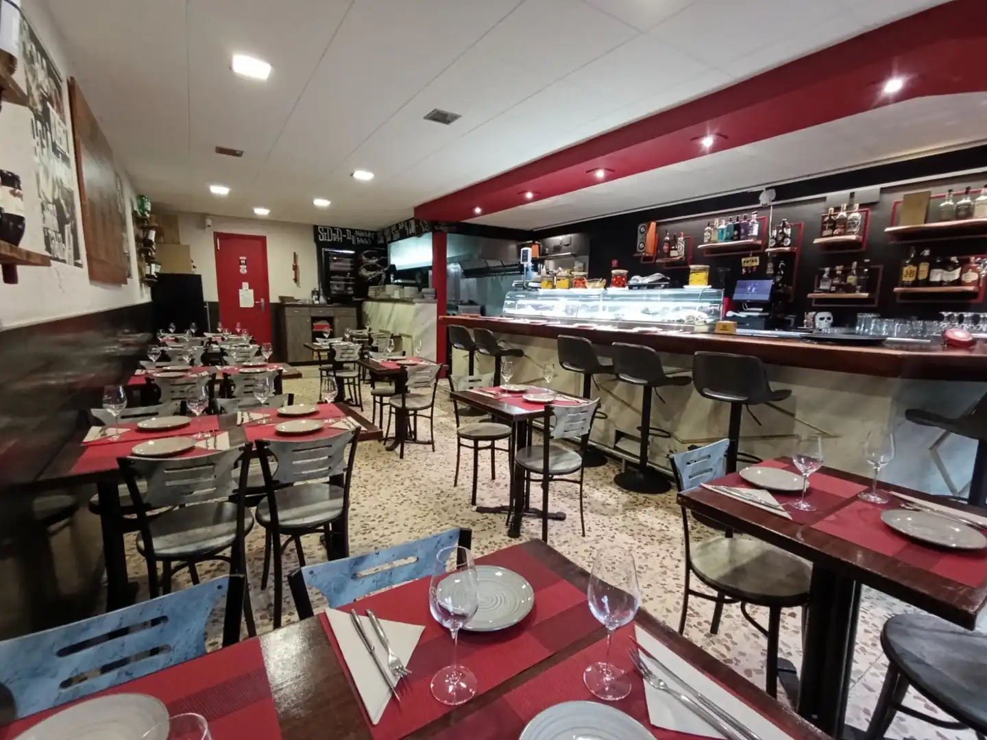 Local en traspaso en Barcelona con Aire acondicionado, Terraza y Amueblado