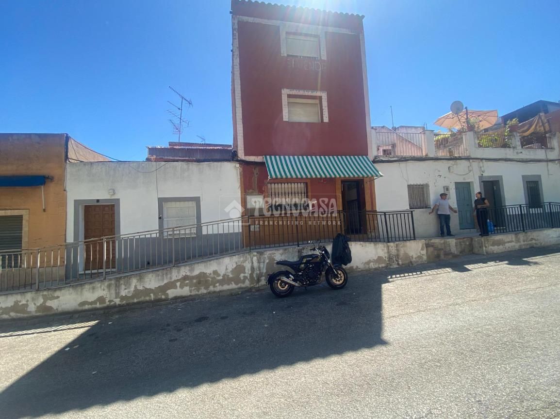 Vista exterior de Casa o xalet en venda en Badajoz Capital