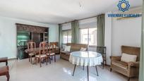 Living room of Flat for sale in  Granada Capital  with Air Conditioner, Terrace and Balcony