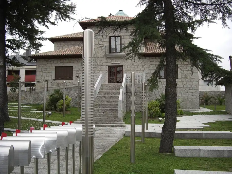 Exterior view of Duplexes for rent in Torrelodones  with Heating, Furnished and Oven