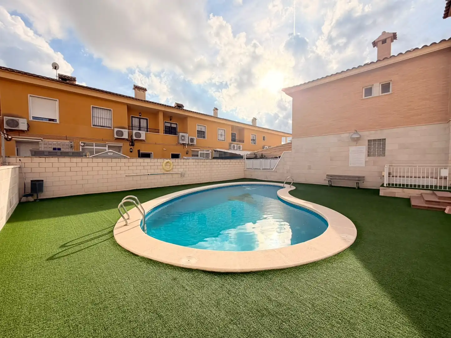Swimming pool of Detached homes for sale in Elche ciudad