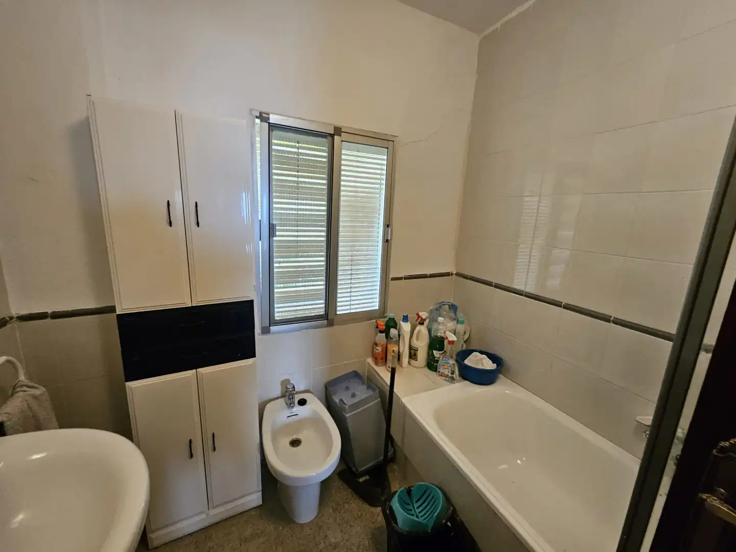 Baño de Finca rústica en venta en Torres con Jardín privado