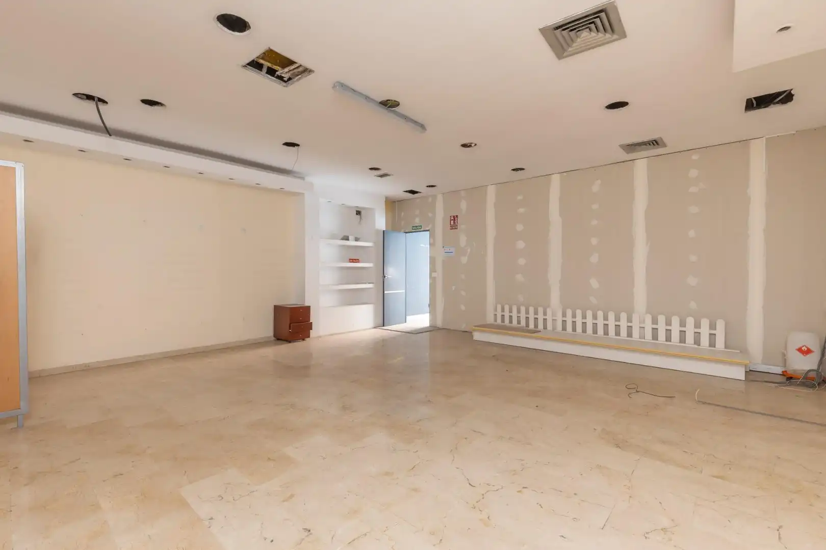 Business premises for sale in Calle Doctor Fermín Garrido 8, imagen 11