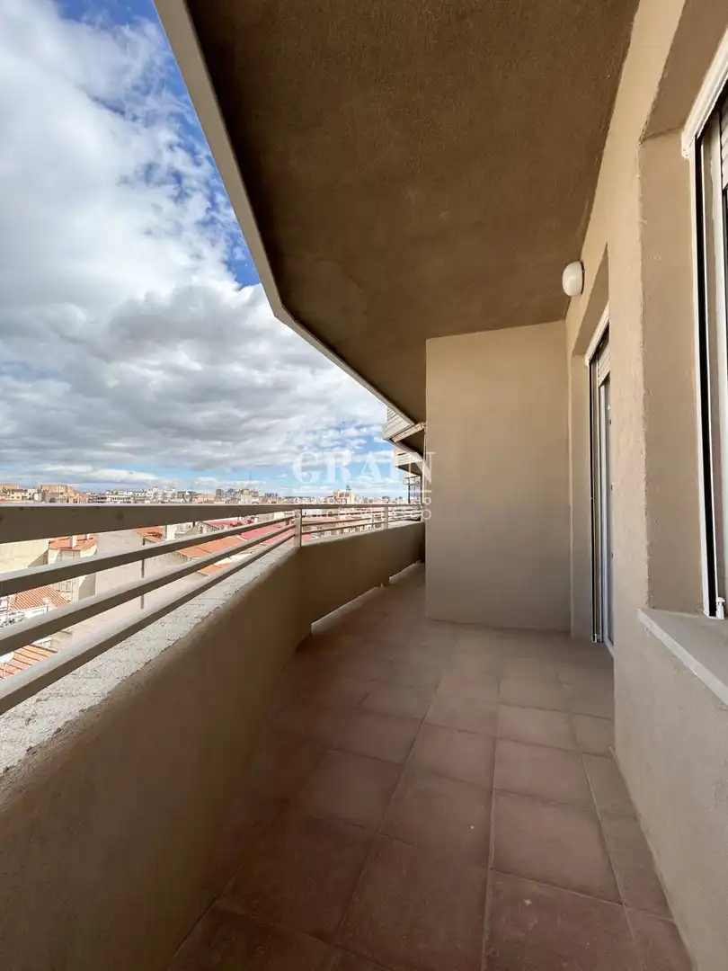 Vista exterior de Apartament de lloguer en Albacete amb Aire condicionat, Calefacció i Balcó