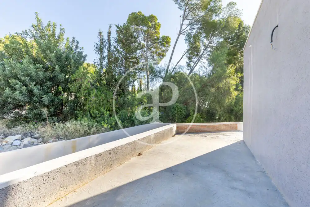 Casa aparellada amb terrassa en venda a Godelleta, imagen 29