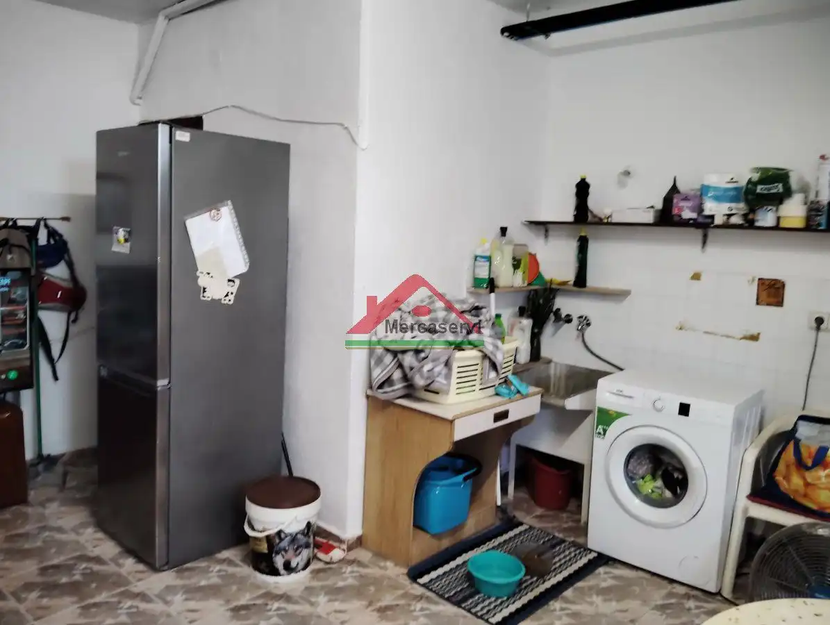 Cuina de Casa o xalet en venda en San Rafael del Río amb Calefacció i Moblat