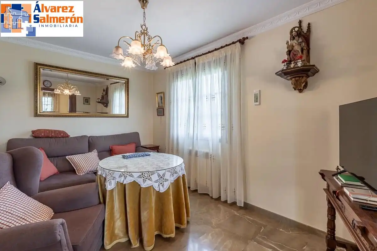 Casa con jardín en venta en Calle MARIANA PINEDA, imagen 11