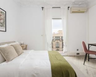 Bedroom of Apartment to share in  Barcelona Capital  with Furnished, Oven and Washing machine